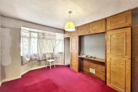 42 Greenwood Road, Mitcham, Surrey CR4 1PE