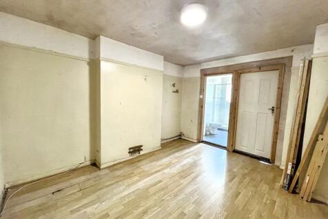 42 Greenwood Road, Mitcham, Surrey CR4 1PE