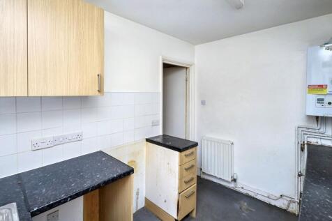 Flat A, 15 Hamilton Road, Harrow, HA1 1SU