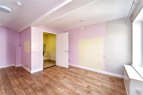 74 Central Road, Drayton, Hampshire, PO6 1QX