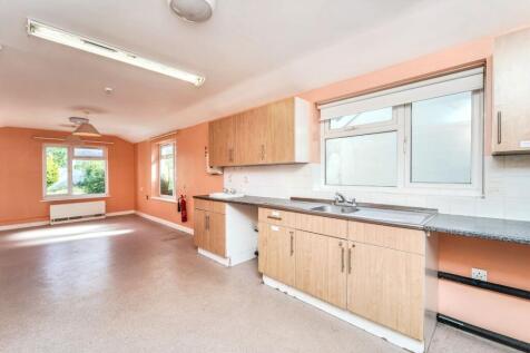 74 Central Road, Drayton, Hampshire, PO6 1QX