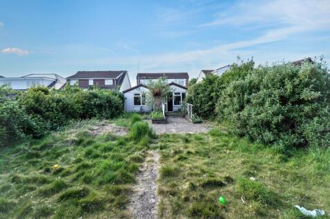 74 Central Road, Drayton, Hampshire, PO6 1QX