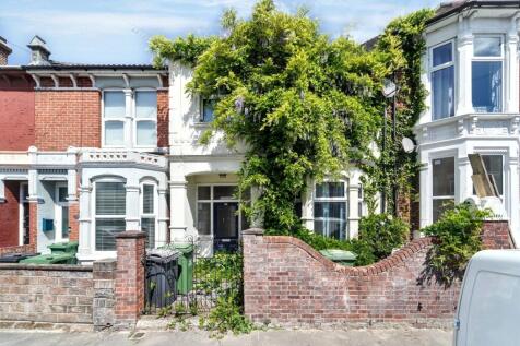 68 North End Avenue, Portsmouth PO2 9EB