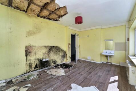 19 Chilgrove Road, Portsmouth PO6 2ER