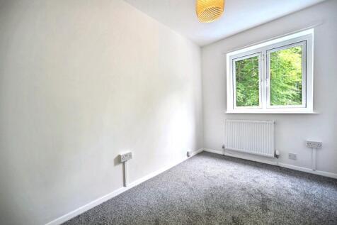 Flat 27, The Hill, Church Hill, Caterham, CR3 6SD