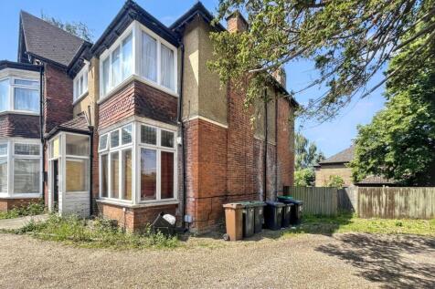 Flat 4A, 23 Burnt Ash Lane, Bromley, Kent, BR1 4DJ