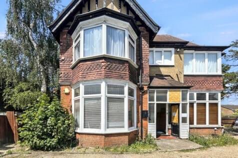 Flat 4A, 23 Burnt Ash Lane, Bromley, Kent, BR1 4DJ