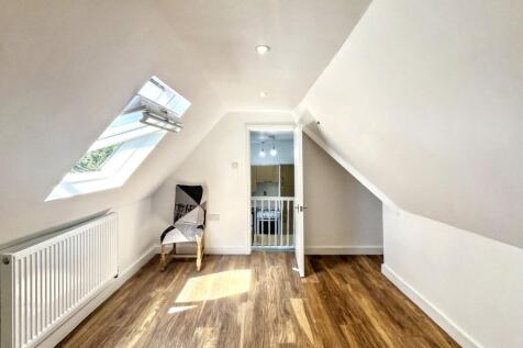 Flat 4A, 23 Burnt Ash Lane, Bromley, Kent, BR1 4DJ