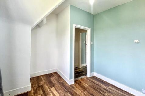Flat 4A, 23 Burnt Ash Lane, Bromley, Kent, BR1 4DJ