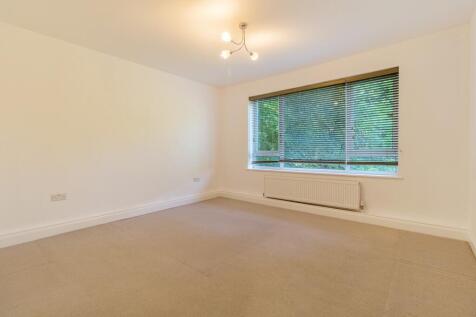 15 St Anna&#39;s Court, Hendon, London NW4 4QY