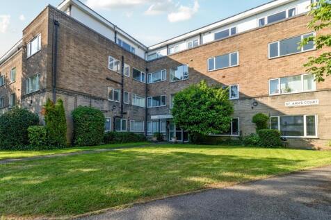 15 St Anna&#39;s Court, Hendon, London NW4 4QY