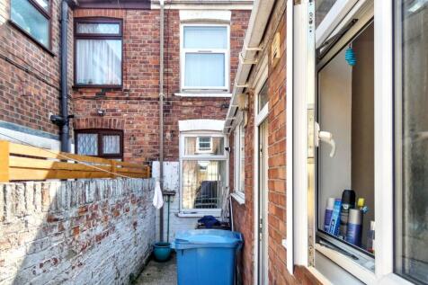 6 Ferens Villas, Rosmead Street, Hull, East Yorkshire, HU9 2TY