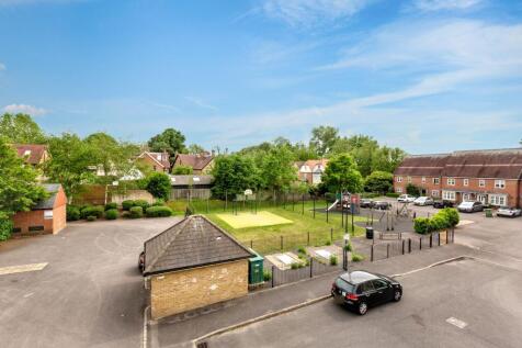 Flat 33, Elizabeth Jennings Way, Oxford, Oxfordshire, OX2 7EJ