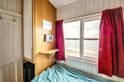 Dove Chalet W11, Branscombe Beach, Devon EX12 3DP