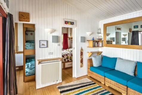 Dove Chalet W11, Branscombe Beach, Devon EX12 3DP