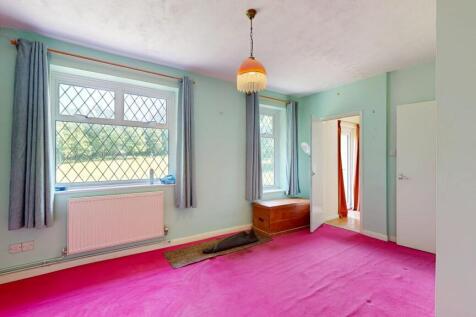 Hopewell, Chapel Woods, Charing, Ashford, Kent, TN27 0NP