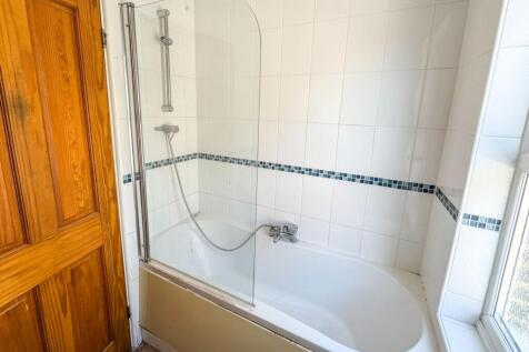 52a Alexandra Road, Sheerness, Kent, ME12 2AS
