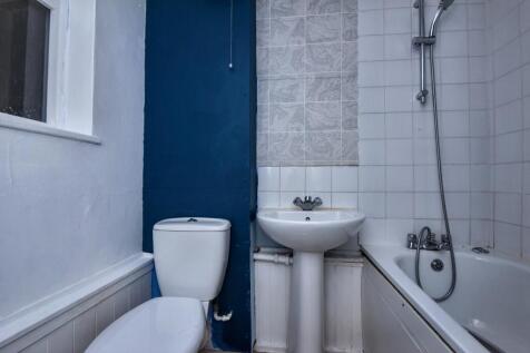 Flat A, 13 Cypress Road, Witham, Essex, CM8 2SR