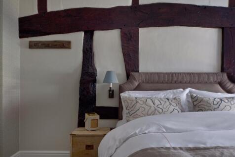 The Old Drum, 16 Chapel St, Petersfield GU32 3DP