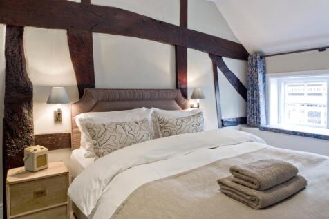 The Old Drum, 16 Chapel St, Petersfield GU32 3DP