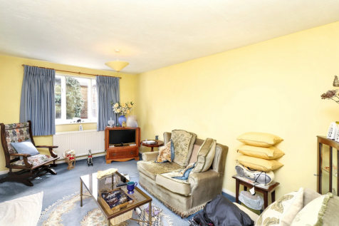 61 Laburnum Close, Friern Barnet, London, N11 3PA