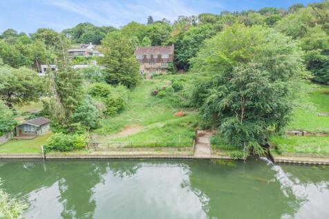 Mendota, Stonehouse Lane, Cookham, SL6 9TP