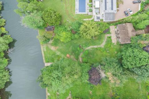 Mendota, Stonehouse Lane, Cookham, SL6 9TP