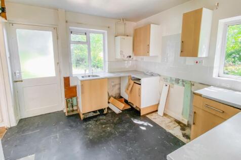 3 Seagry Hill, Sutton Benger, Wiltshire, SN15 4SA