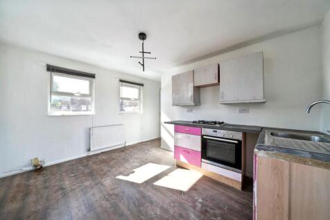 14 Routh Court, Feltham, TW14 8SJ