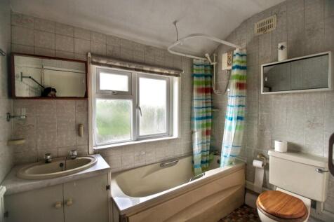 13 Plantation Road, Boreham, Essex, CM3 3EA