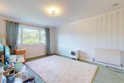 Flat 16 Elaine Court, Elaine Avenue, Rochester, Kent, ME2 2YR