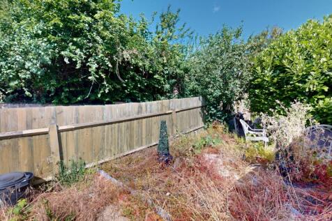 Flat 16 Elaine Court, Elaine Avenue, Rochester, Kent, ME2 2YR