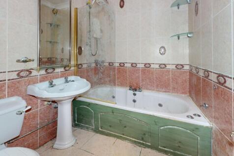 14 Sterry House, Stirling Close, Rainham, Essex, RM13 9NQ