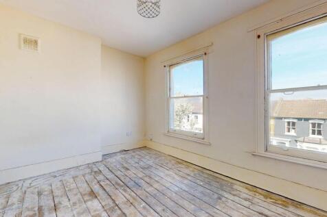 52C Farleigh Road, Stoke Newington, London, N16 7TQ