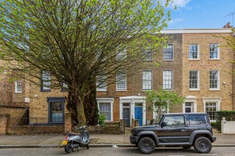 Flat A, 31 Buckingham Road, Islington, London, N1 4HY