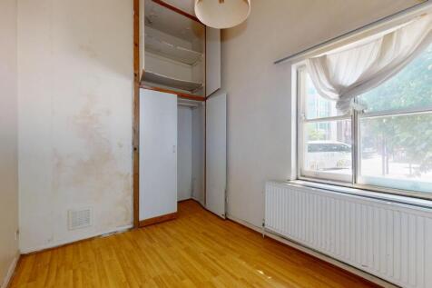 Flat 5, 136 Earls Court Road, Kensington, London, W8 6QL