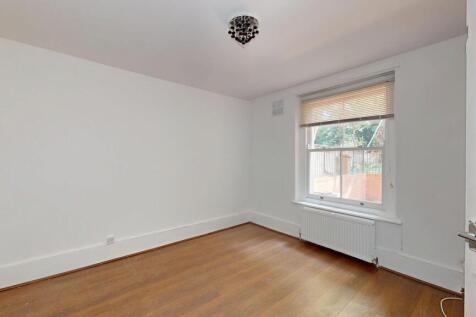 Flat A, 24 Montague Road, Hackney, London, E8 2HW