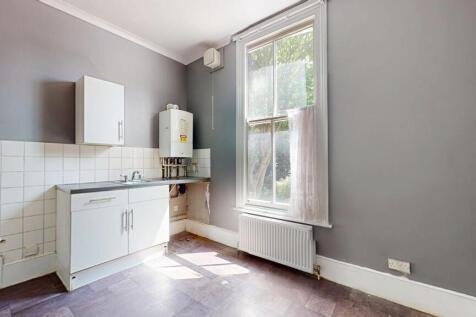 Flat A, 24 Montague Road, Hackney, London, E8 2HW