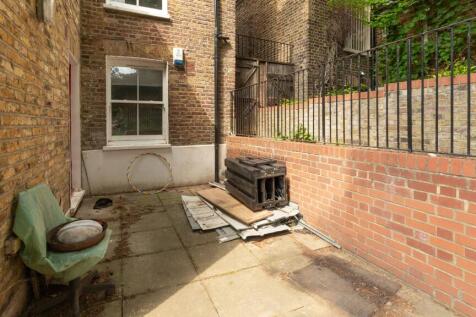 Flat A, 24 Montague Road, Hackney, London, E8 2HW