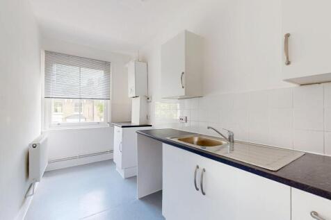 Flat B, 43 Montague Road, Hackney, London, E8 2HN