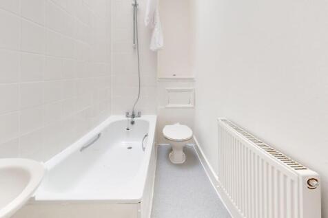 Flat B, 43 Montague Road, Hackney, London, E8 2HN