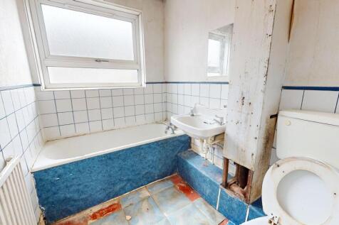 2 Bonnington Court, Gallery Gardens, Northolt, UB5 5NX