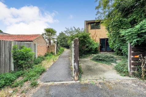 Land adjacent to 30 Panters, Hextable, Swanley, BR8 7RW