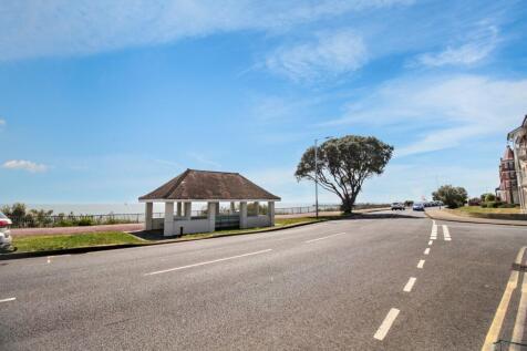 Flat 9B Oulton Hall, 79 Marine Parade East, Clacton-on-Sea, CO15 6JU