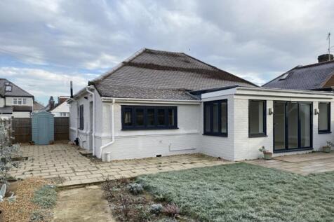 199 Lyndhurst Avenue, Whitton, TW2 6BN