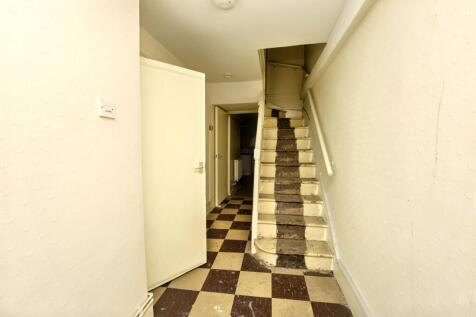 75 Peckham Road, Camberwell, London SE5 8UH