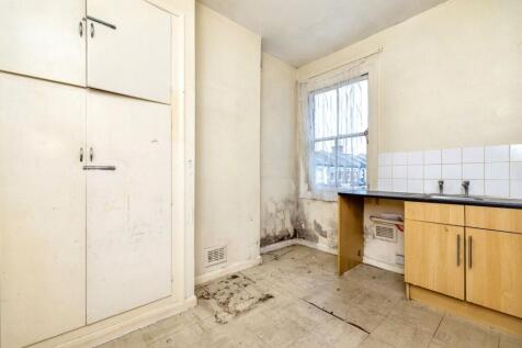 21 A &amp; B Reginald Road, Forest Gate, London E7 9HS