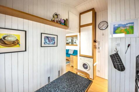 Dove Chalet W11, Branscombe Beach, Devon EX12 3DP