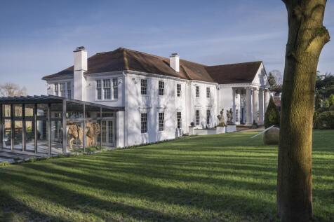 Sonning Court, Sonning-on-Thames, Berkshire, RG4 6UR