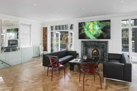 Sonning Court, Sonning-on-Thames, Berkshire, RG4 6UR